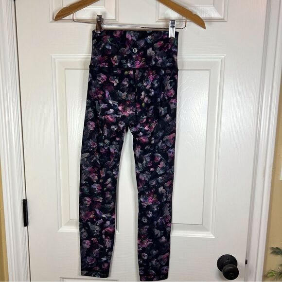 Lululemon High Rise Fast and Free Wunder Under Size 2 Multi Floral Print‎ - Picture 3 of 9